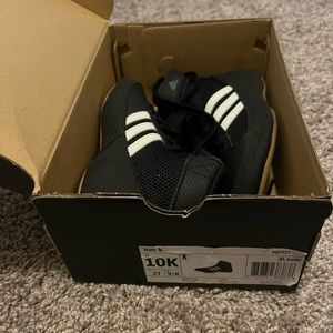Boys Adidas Wrestling Shoes